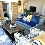 Hillrise House